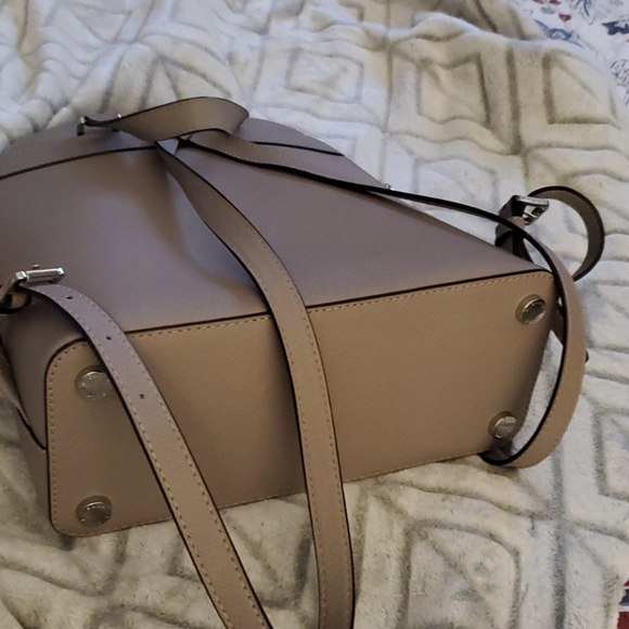 Cartera - Picture 3 of 4